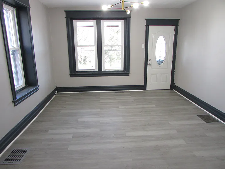 1769 Broadway — Photo 6