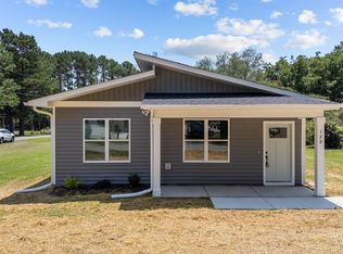 129 Strickland Dr, Smithfield, NC 27577