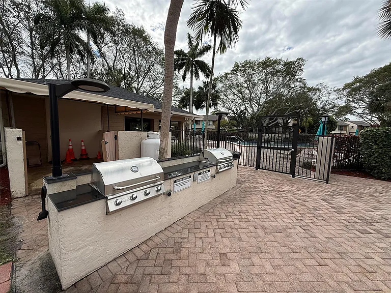 22861 Ironwedge Dr — Photo 25