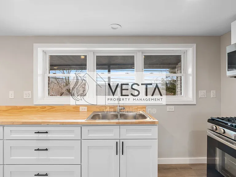2383 Dutch Cove Rd #1 — Photo 9
