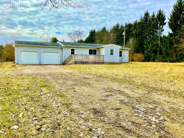 5464 Hollow Corners Rd, Dryden, MI 48428