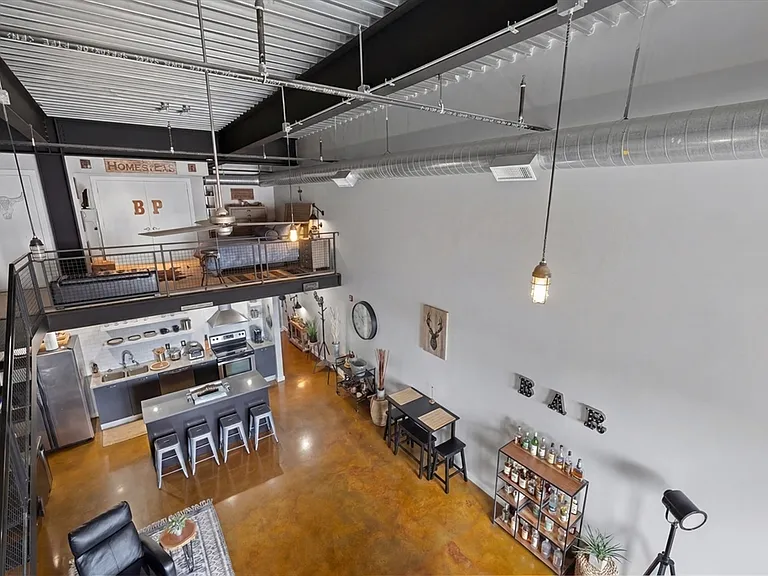 950 Broadway #27 — Photo 13