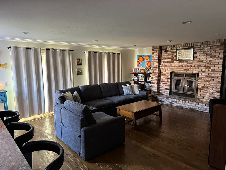 709 Eardley Ave — Photo 5