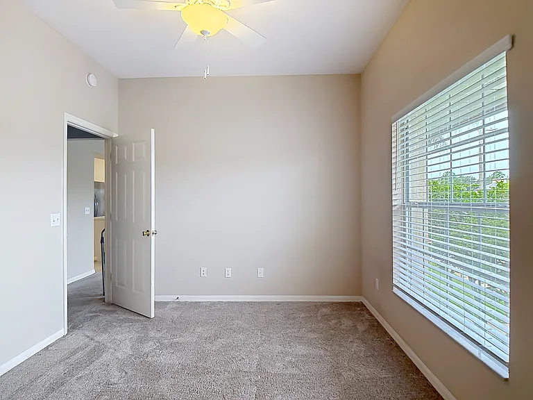 1105 Eagle Pond Dr — Photo 24
