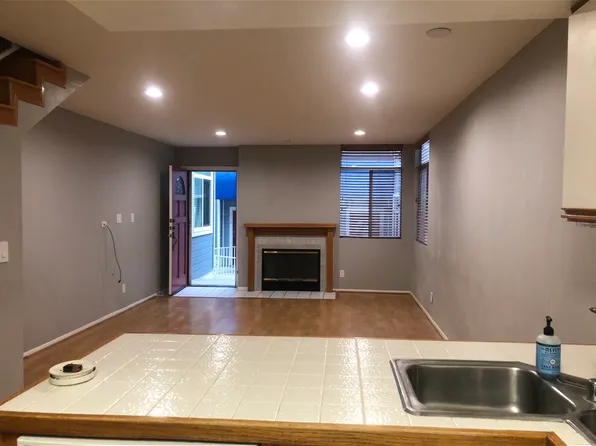 3075 Foothill Blvd Unit 116, Glendale, CA 91214