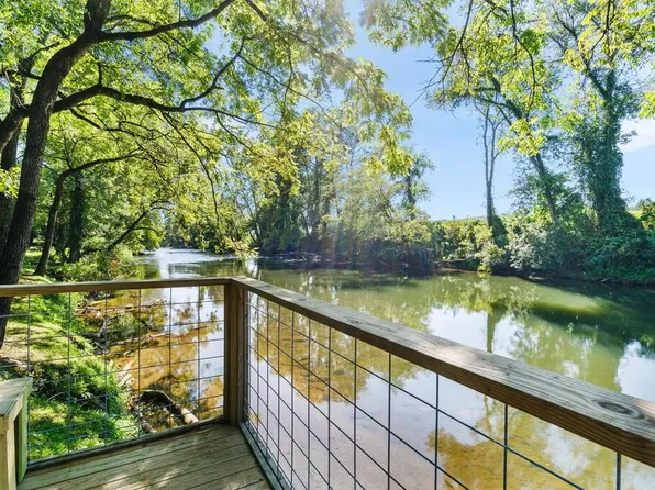 162 Hiawassee River Rd, Brasstown, NC 28902
