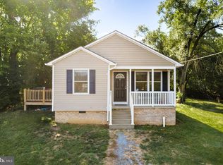 110 Warren Ave, Shenandoah, VA 22849