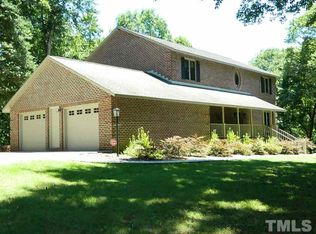 475 River Bend Rd, Siler City, NC 27344