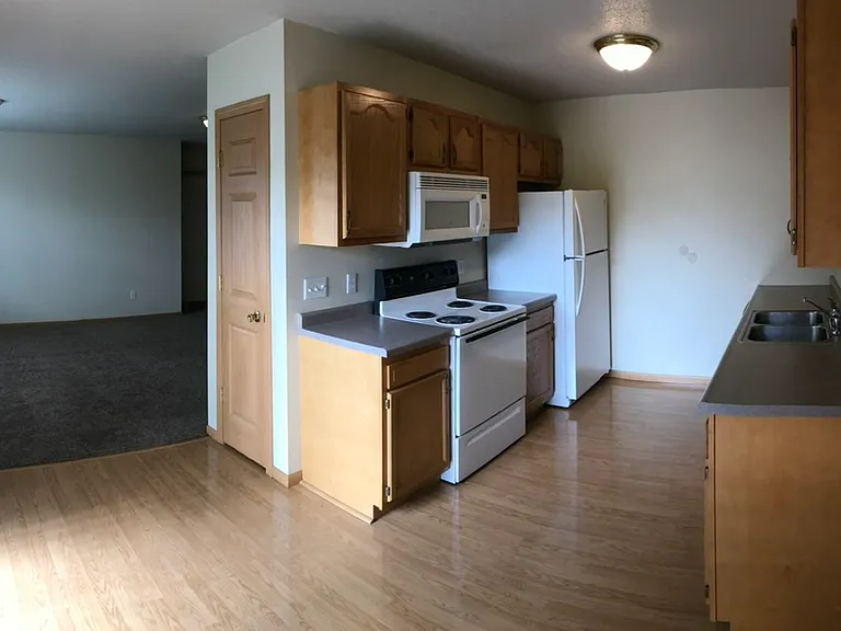 309 E 6th Ave — Photo 2