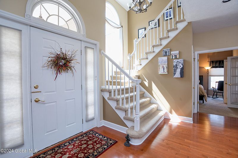 4th image of 206 Wycham Court