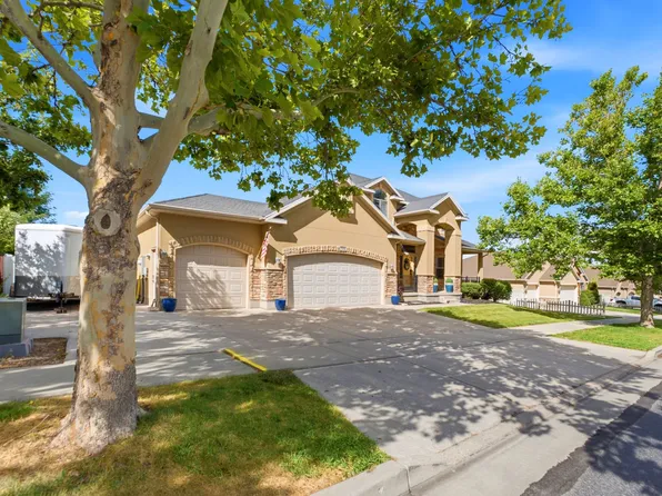 7334 W New Sycamore Dr, West Jordan, UT 84081