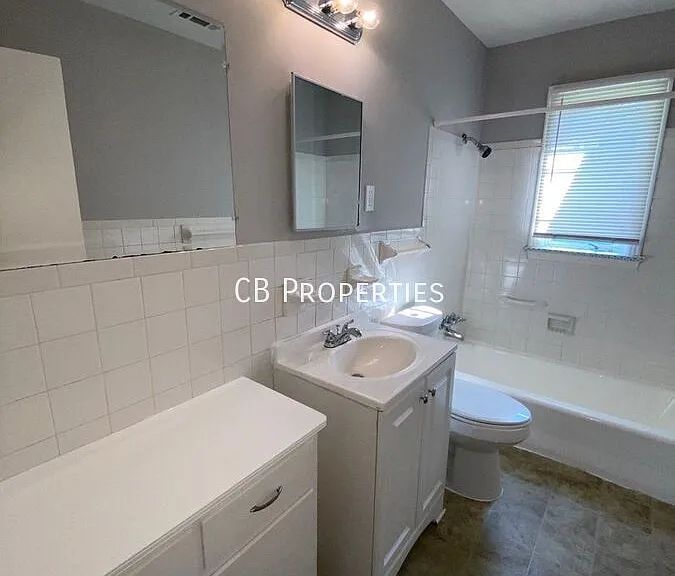 1190 Inman Cv — Photo 9