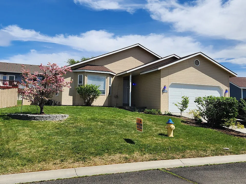 4957 Pear Butte Dr