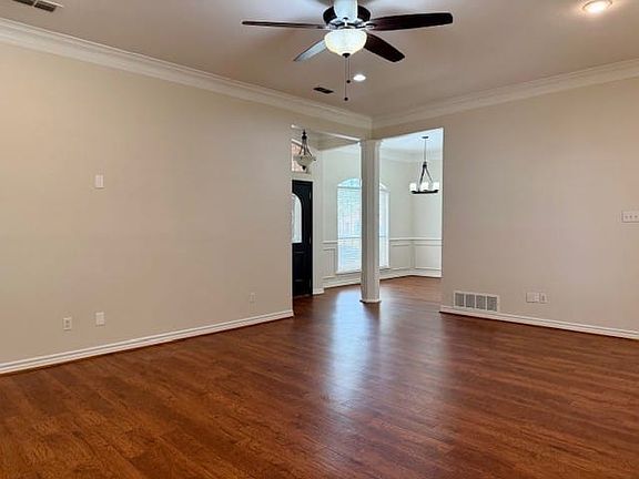 2nd image of 6308 Glen Echo Ln