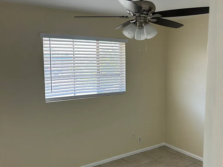 439 W Osborn Rd — Photo 12