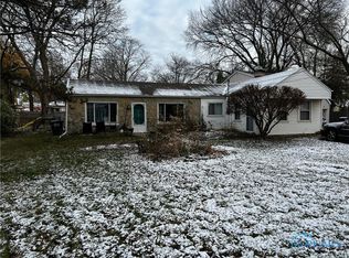 5146 Golden Rd, Toledo, OH 43615