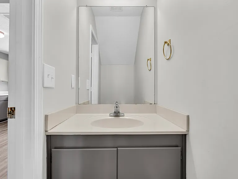 The Block Townhomes — Photo 12
