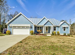 9285 Pine St NE, Leland, NC 28451