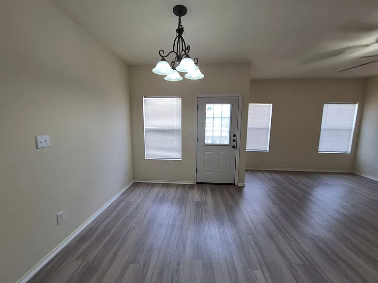 7208 Colina Way — Photo 7