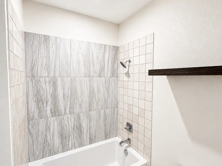1615 Crooked River Ct — Photo 12