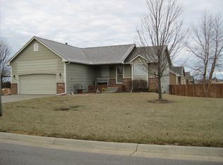 327 N School Rd, El Dorado, KS 67042