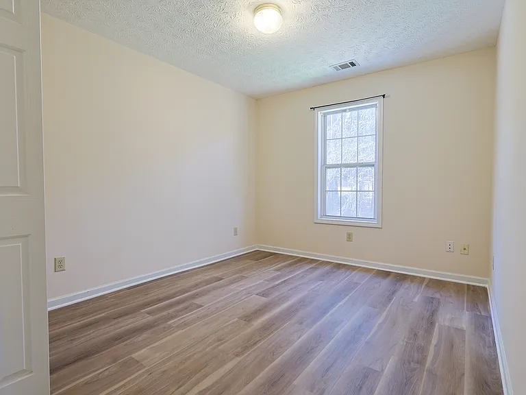 40 Harbour Lake Dr — Photo 31