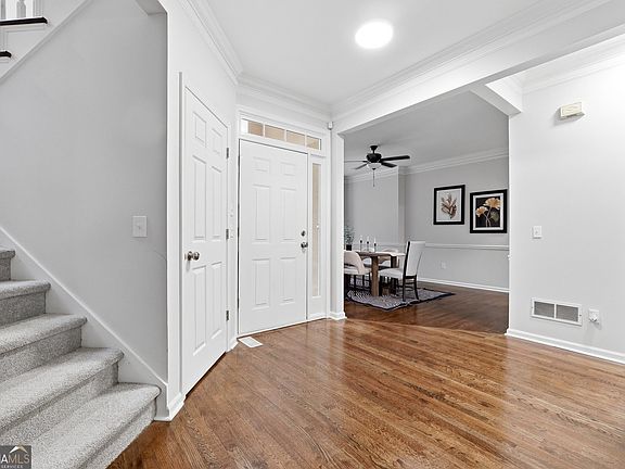 5th image of 6018 Vicksburg Ct