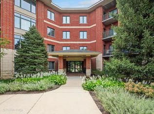 855 E 22nd St APT 202, Lombard, IL 60148