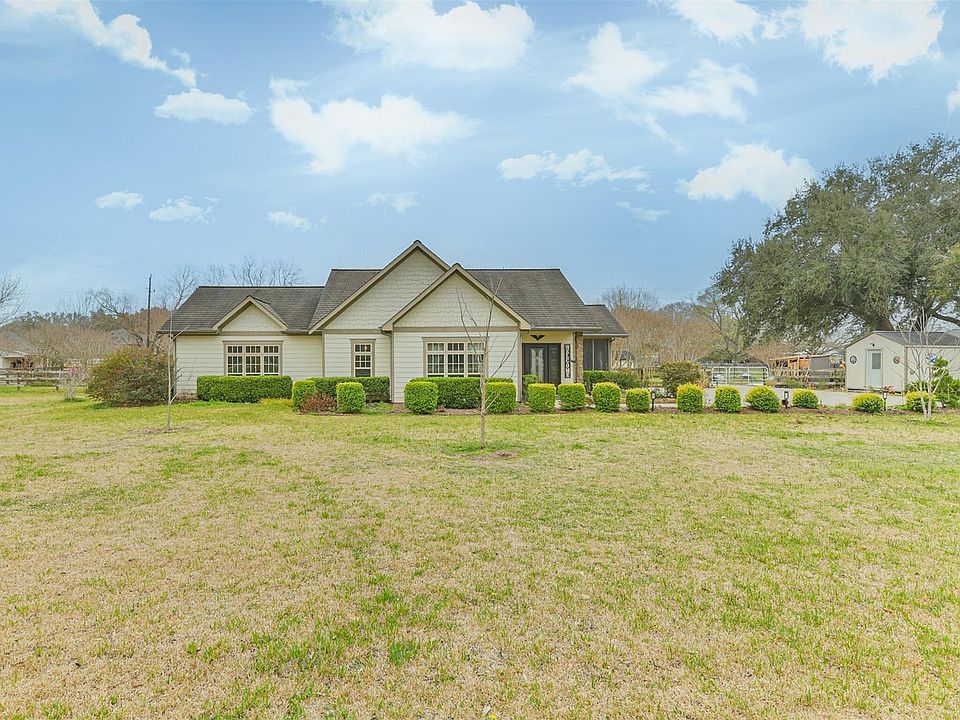 1st image of 4415 Brandt Rd