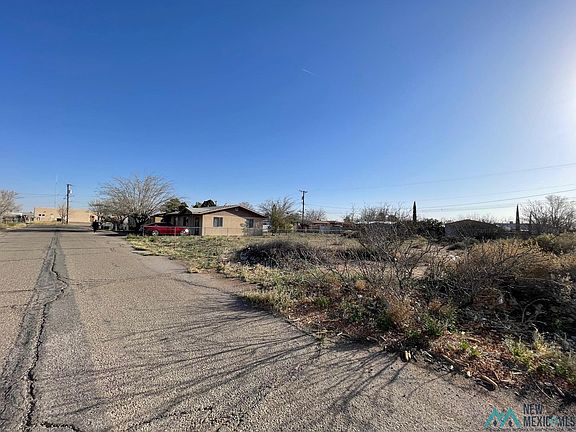 3rd image of S Arena St