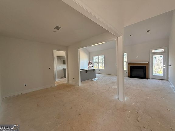 5th image of 229 Yancey Rd