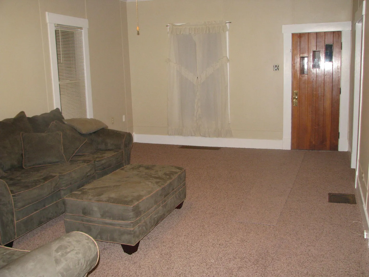 2 bed, 1.5 bath, 1100 sqft, $1,250 — Photo 4