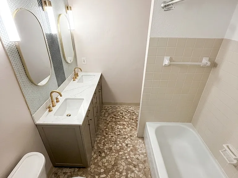 5910 Som Center Rd — Photo 15