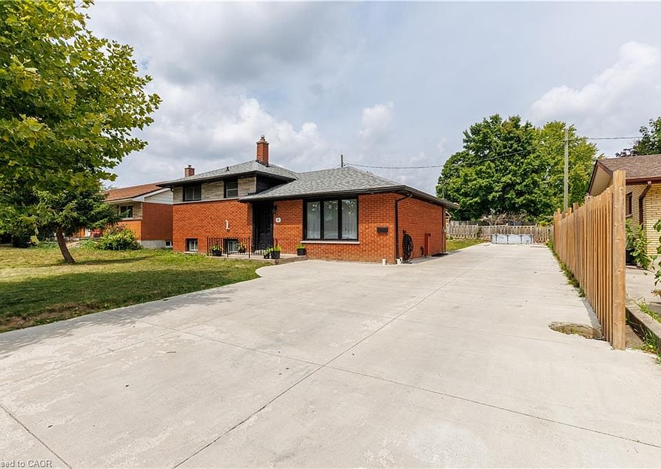 1st image of 18 Silverdale Cres