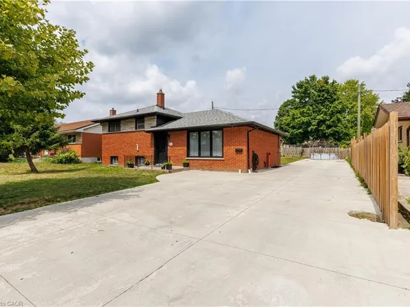18 Silverdale Cres, London, ON N5Z 4A4