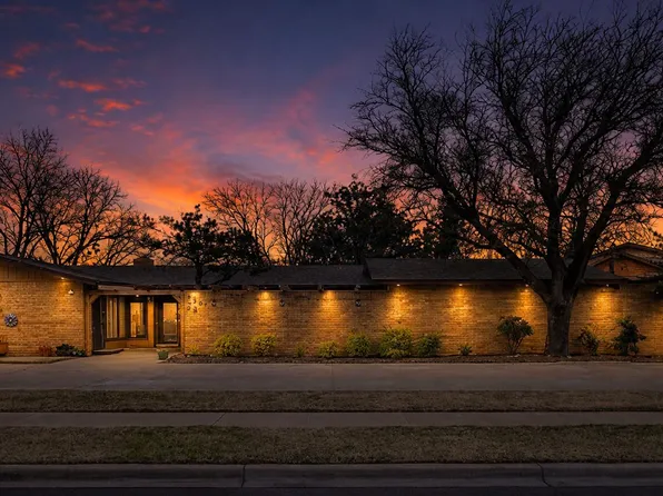 3807 68th St, Lubbock, TX 79413