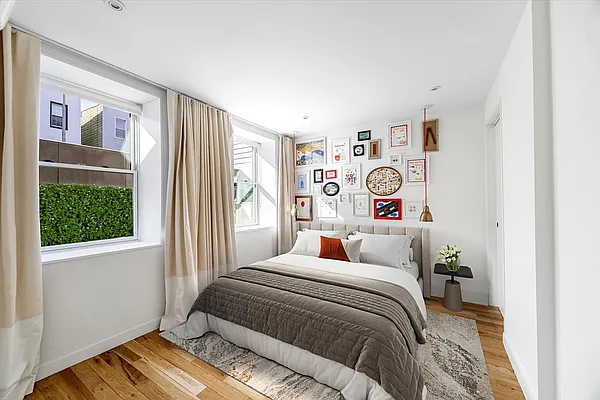 Sold by Magnetic | media 25