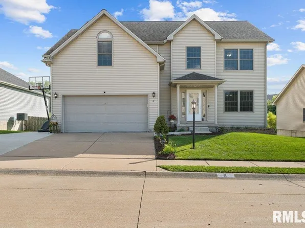 6 Hidden Valley Cir, Davenport, IA 52804