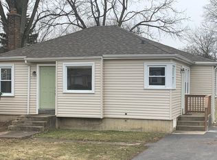 412 Highland Rd, Willowbrook, IL 60527