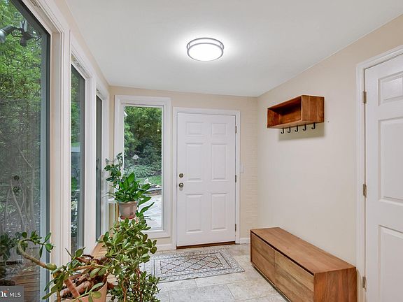 4th image of 9100 Santayana Dr