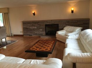 202 Sanderson Ave, Dedham, MA 02026