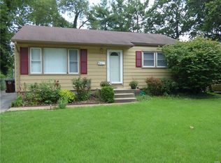 1048 Forestwood Dr, Saint Louis, MO