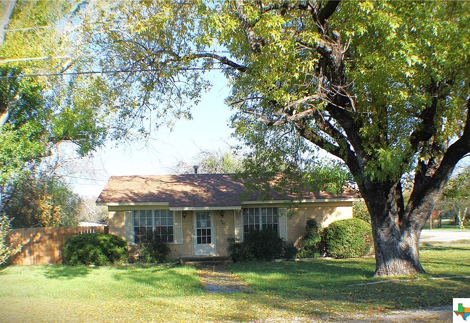 500 N 7th St, Lometa, TX 76853 MLS 527824 Zillow