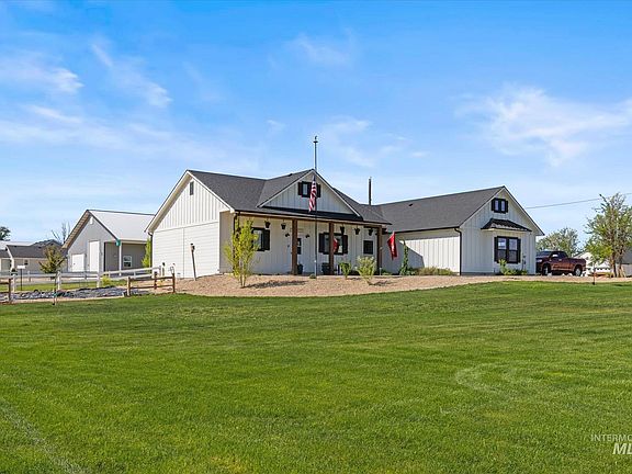 3rd image of 17220 Colbey Ln