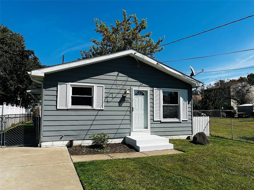 4905 Conway St photo 1