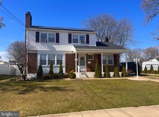 33 Lansdowne Rd, Burlington, NJ 08016