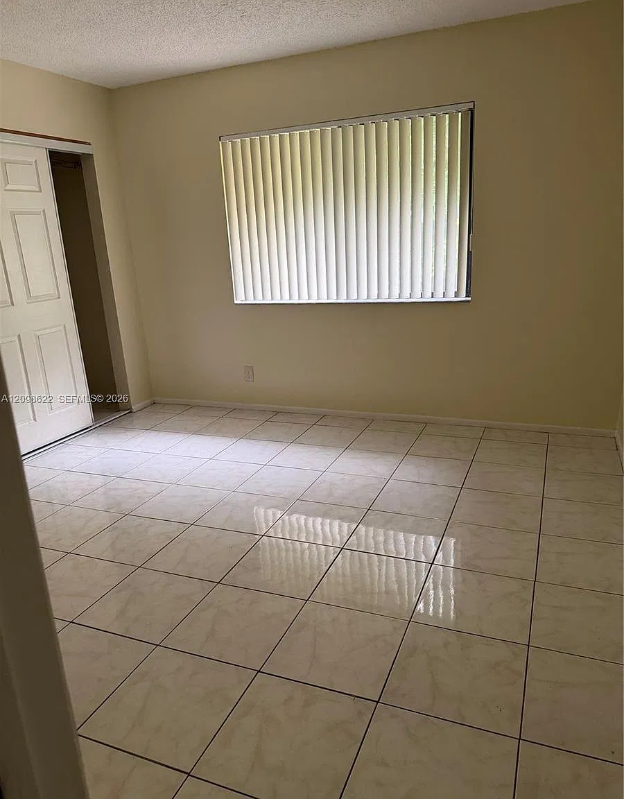Coral Springs Villas Cond — Photo 4