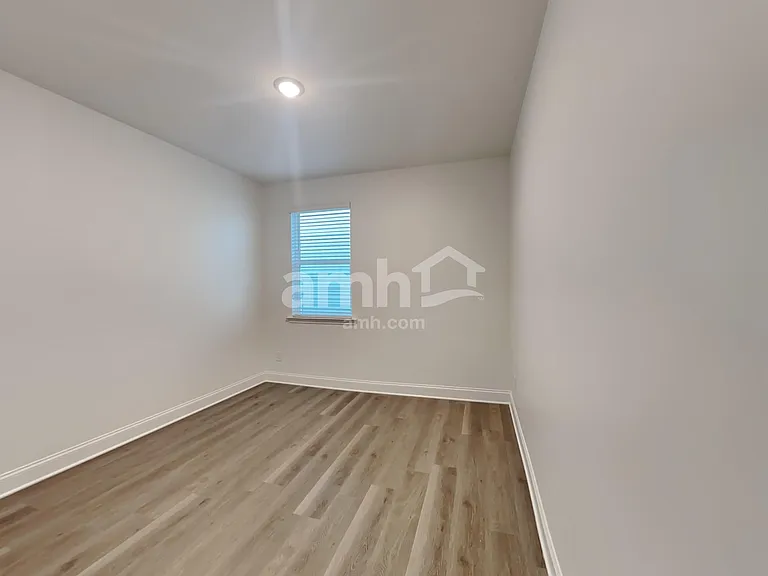 1605 Soapstone Rd — Photo 15