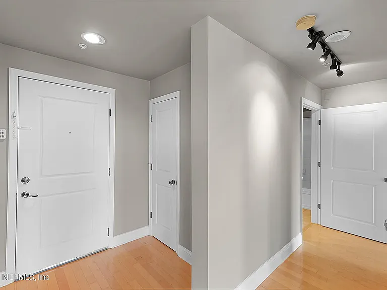 400 E Bay St #1705 — Photo 13