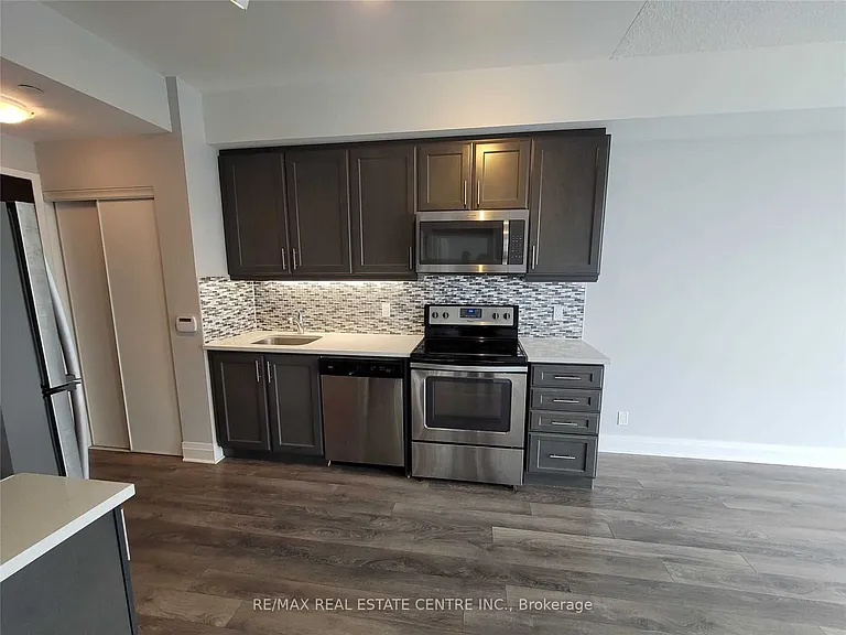 17 Zorra St #1202 — Photo 10